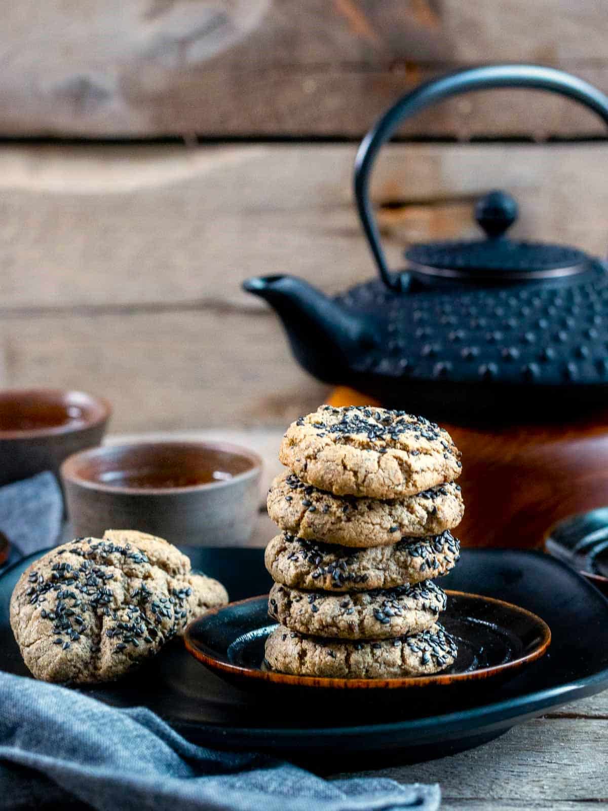 https://www.hwcmagazine.com/wp-content/uploads/2014/08/Chewy-Black-Sesame-Cookies-UPDATED-LONG-8918.jpg