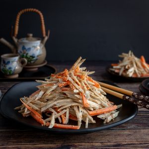 Sesame Burdock Root Salad / https://www.hwcmagazine.com